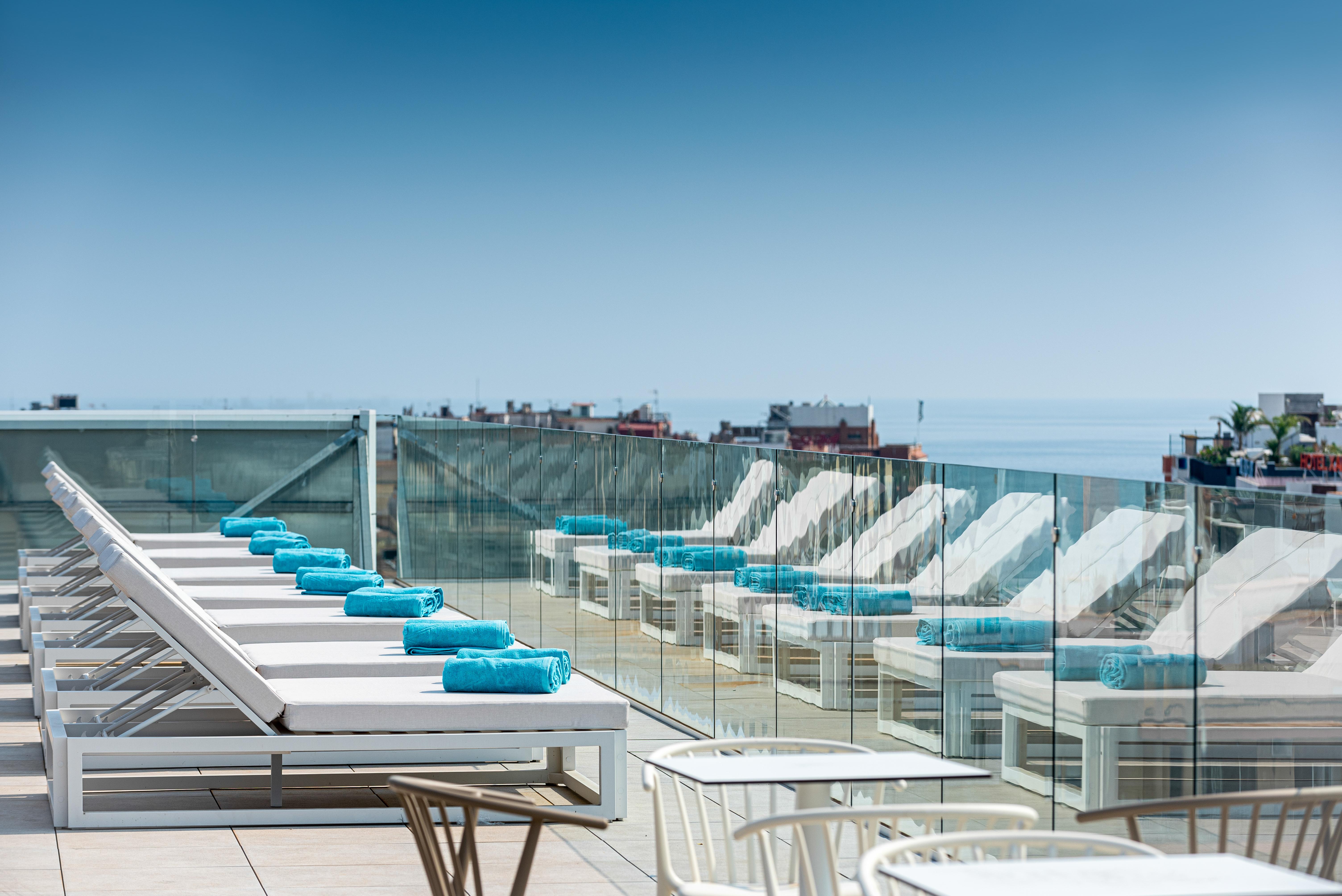 L'Azure Hotel 4* Sup โยเรตเดมาร์ ภายนอก รูปภาพ