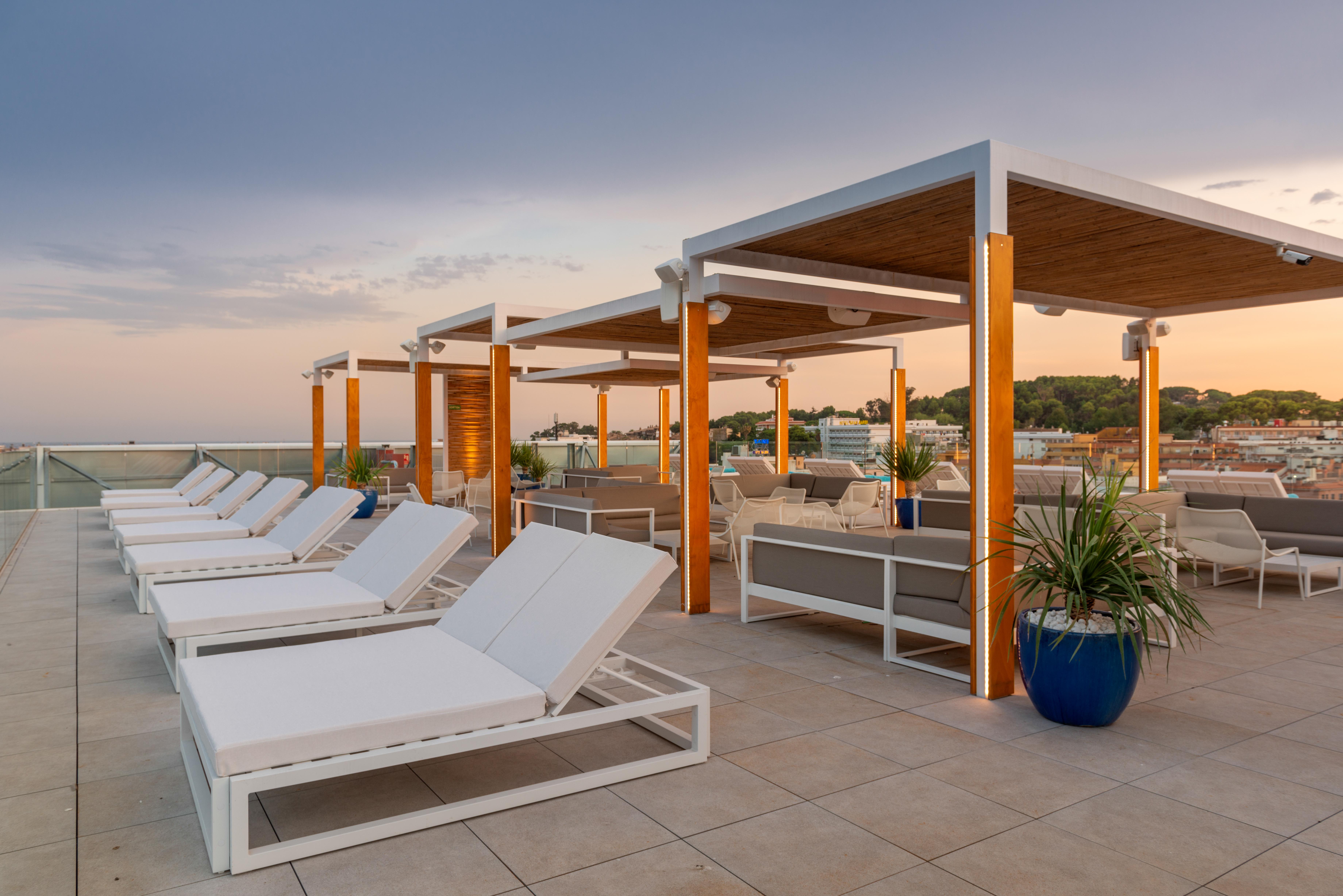 L'Azure Hotel 4* Sup โยเรตเดมาร์ ภายนอก รูปภาพ